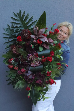 Różany Raj, elegancka kompozycja nagrobna, dł.80