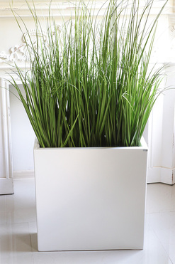 Marco Hilonea New, sztuczne trawy w donicy Fiberglass, wys.110cm