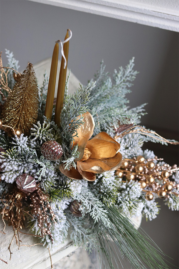 Gold Forest, świąteczny stroik ze świecami na tacce	