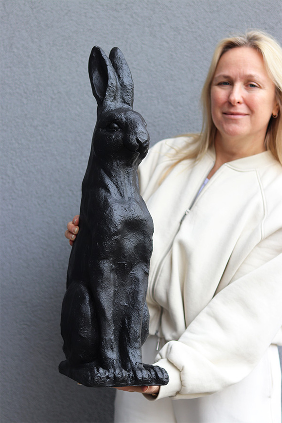 Zając Angielski Black, duży zajączek wielkanocny figurka