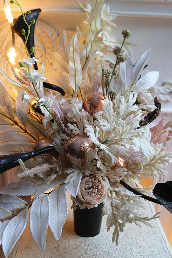 Mortario Christmas Lux, świąteczny bukiet nagrobny we wkładzie