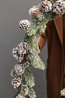 Iced Pine, girlanda zimowa z kryształkami