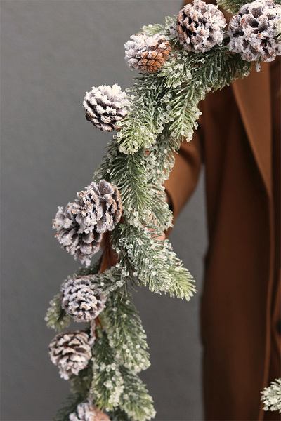 Iced Pine, girlanda zimowa z kryształkami