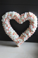 Kalina, duże serce z róż