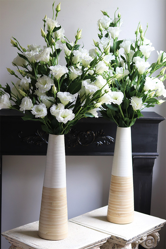 Eustoma Hilton, bukiet do wazonu z białych kwiatów