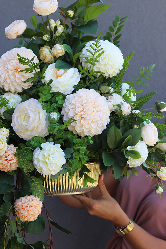 Ministeria, elegancka kompozycja kwiatowa w misie