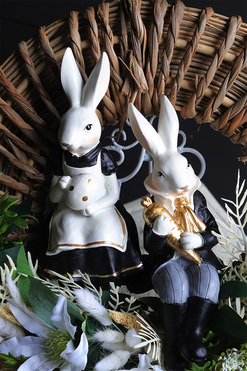 Siedzące Zające, wiosenny wianek dekoracyjny, rozp.43cm