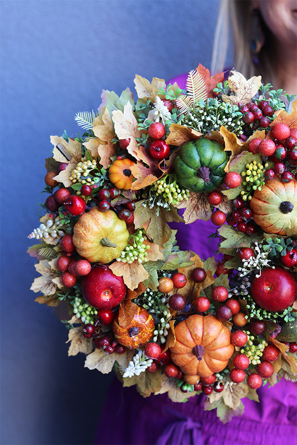 Liście i Dynie, jesienny wianek z atrybutami jesieni, śr.30cm