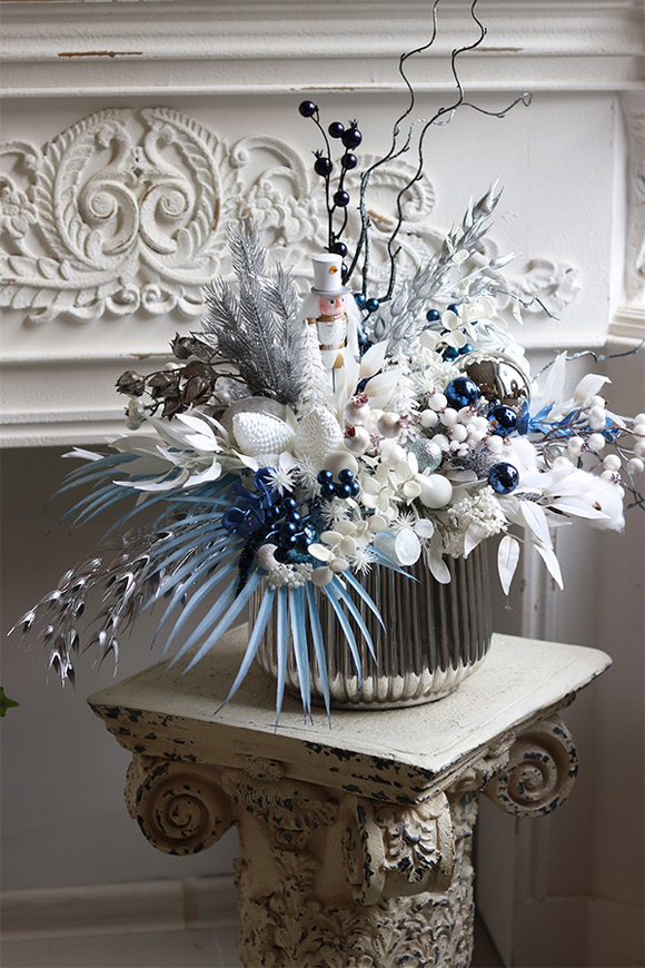 Niebieska Kraina, świąteczny stroik z dziadkiem