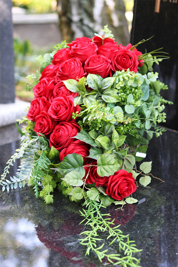 dekoracja nagrobna / wiązanka Róża