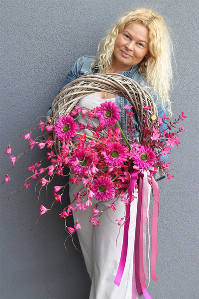 Różowa Magia, asymetryczny wianek dekoracyjny