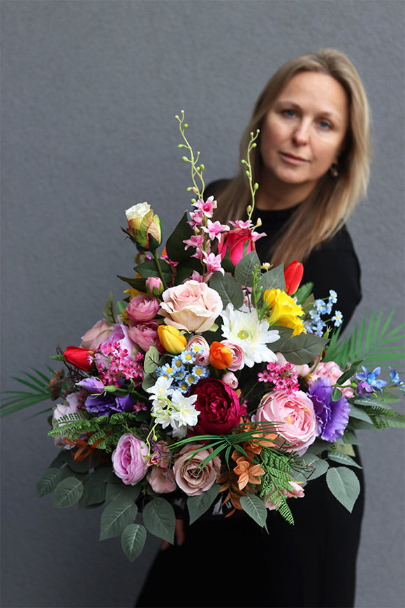 Kolores, kompozycja nagrobna w naczyniu