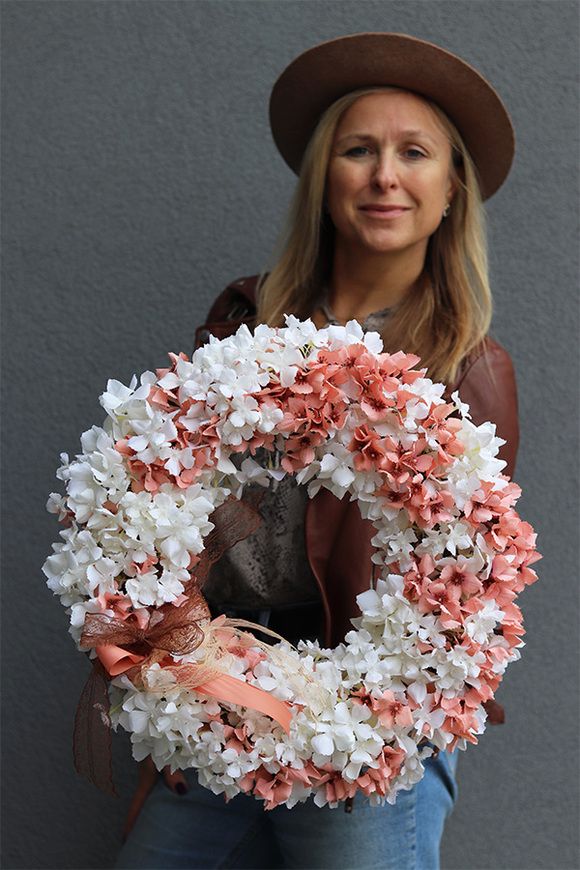 Hortensja Beige&White, romantyczny wianek na drzwi