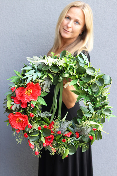 U Tereni, ozdobny wianek z makami