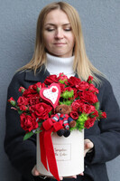 Just Love, flowerbox na walentynki z misiem