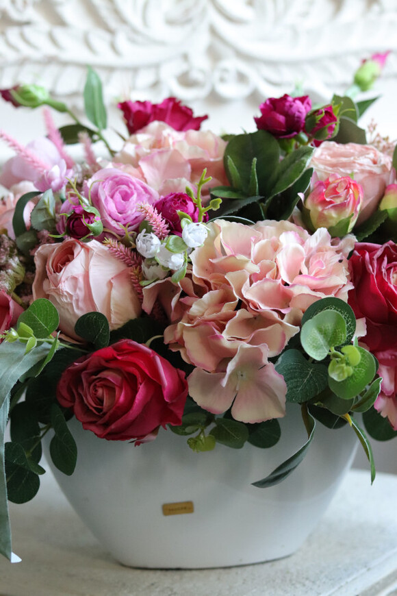 Jesina New, kompozycja kwiatowa