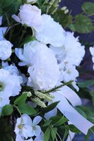 Balerio, biały bukiet nagrobny we wkładzie, wys.52cm