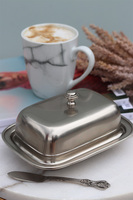 cynowana maselnica z nożykiem Valentina, Urokliwe Święta