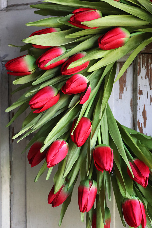 bardzo elegancki wianek z tulipanów, Witaj Wiosno Red, śr.40cm