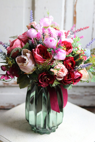 Bella Lux Corrida, kompozycja kwiatowa w szklanym wazonie