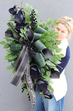 Black Flowers, sztuczna wiązanka pogrzebowa, dł.100cm