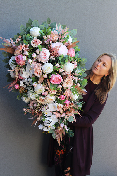 Ylena Pianolla Cream, bogata wiązanka nagrobna