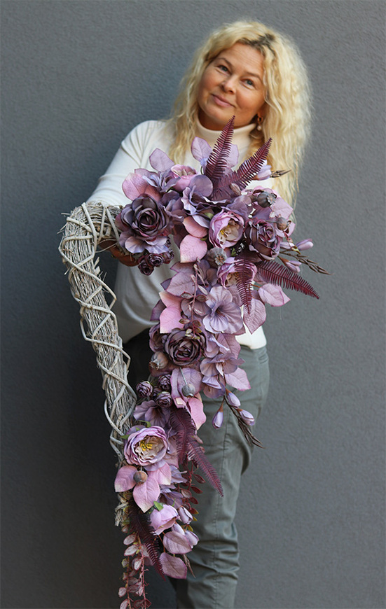 Serce Mortario Violet, wieniec nagrobny w kształcie serca