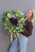 Kalinovo, zielony wianek na drzwi