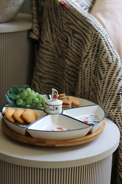 Pan Kwiatek, obrotowa patera na przekąski