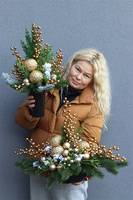 Zima w Złocie, świąteczny bukiet nagrobny we wkładzie