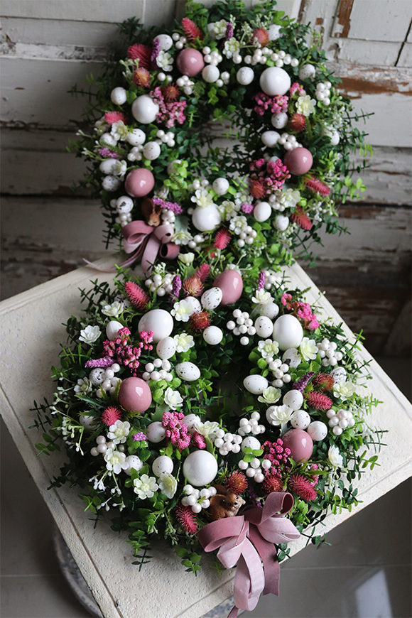 Gestima, wielkanocny wianek z różowymi jajkami, śr.32cm