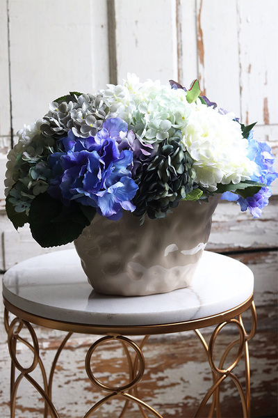 Bluenida, kompozycja z niebieskich hortensji, wym.30x39x25cm