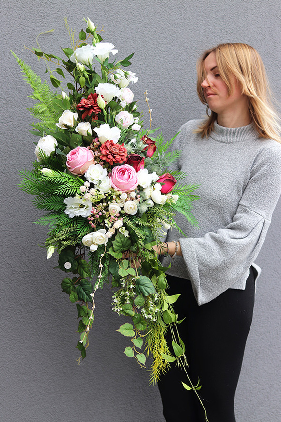 Lediata Hefra, bukiet nagrobny we wkładzie