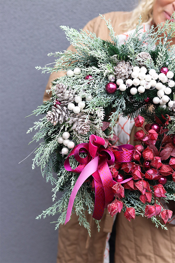 Beta Vee, wianek zimowy z miechunką