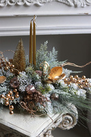 Gold Forest, świąteczny stroik ze świecami na tacce	