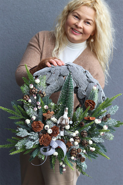 Ren na Nartach, asymetryczny zimowy wianek, rozp.56cm