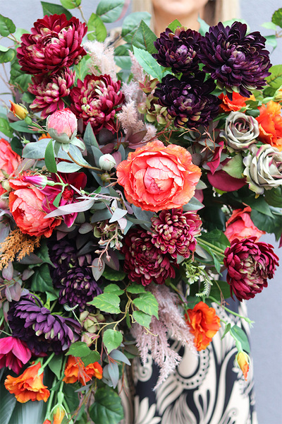 Grandma, kompozycja nagrobna w misie