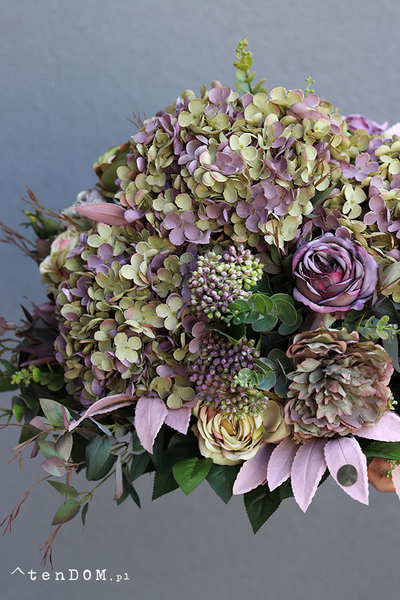 Mortario Hydrangea, kompozycja nagrobna w misie