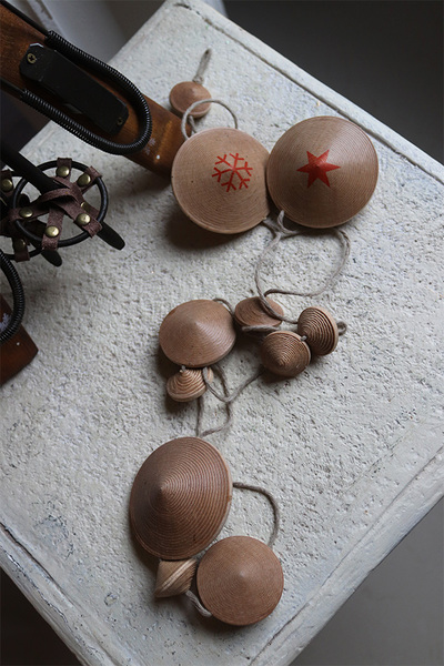 Modern Wood, drewniana zawieszka łańcuch, ze wzorem