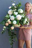 Ministeria, elegancka kompozycja kwiatowa w misie