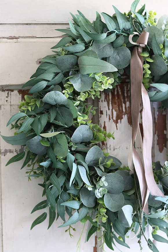 Gedrua, zielony wianek na drzwi