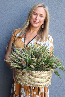 Wrzosowisko Zieleń, kompozycja kwiatowa w donicy, wym.33x50x30cm 