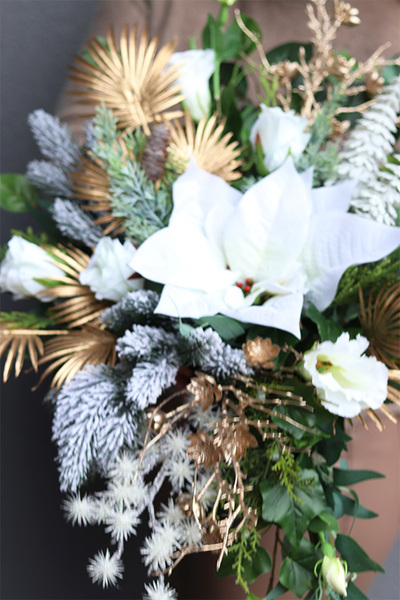 White&Gold, komplet dekoracji nagrobnych, kompozycja + bukiet