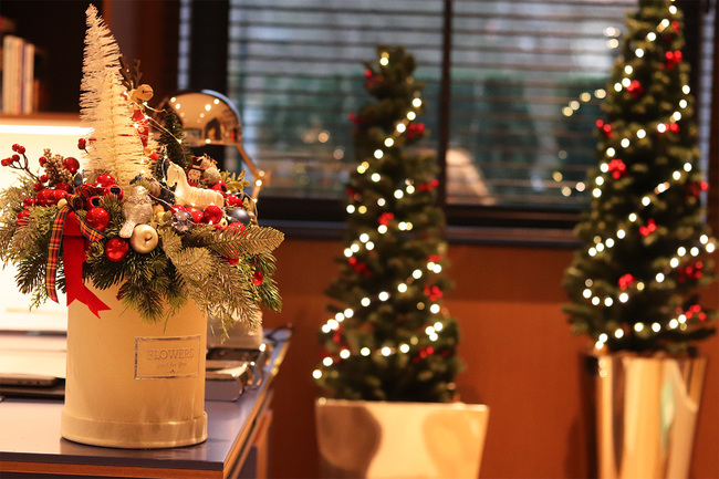 Moko Xmas Reindeer, świąteczny flowerbox LED z reniferem