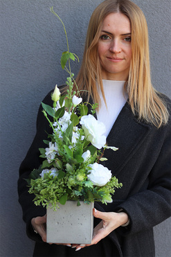 Luizjana Concrete 2, kompozycja kwiatowa, wys.49cm