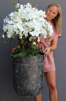 Grigio Grande 2, sztuczny storczyk w szarej donicy