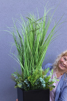 Fiberglass Black Mines, sztuczna trawa w czarnej donicy, wys.96cm