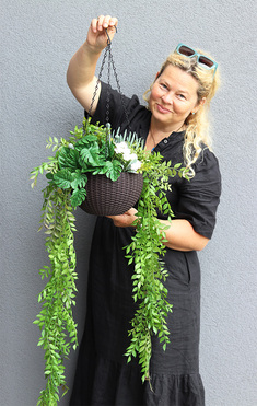 Lonera Grenoble, kompozycja zielona w wiszącej donicy, wys.99cm