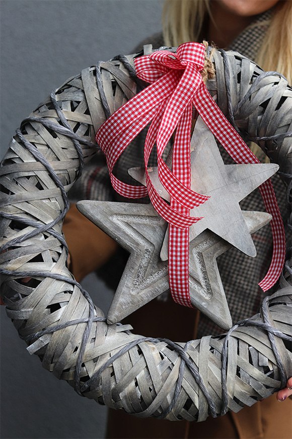 Drewniane Gwiazdy, świąteczny wianek drewniany