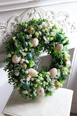 Zielone Nastroje, wielkanocny wianek na drzwi z jajkami, śr.47cm
